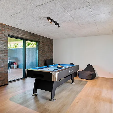 Spacious And Modern Activity House With Sea View, Spa, Sauna And A Private Game Ideal For Large Families And Groups Close To And The * Ebeltoft